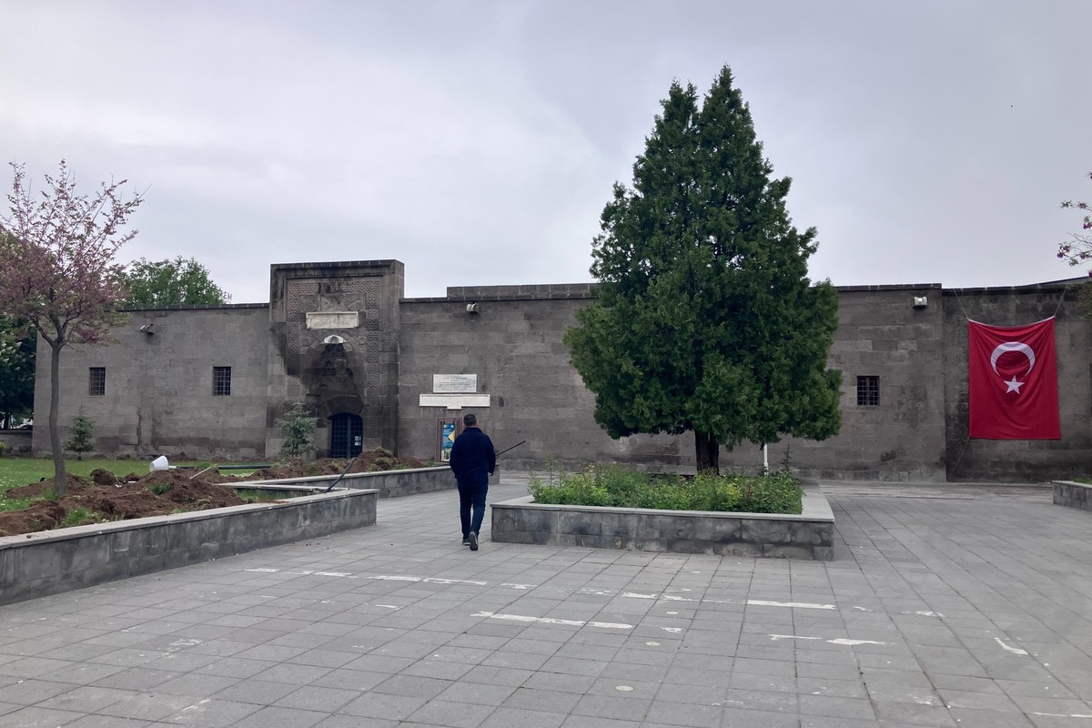 Gevher Nesibe Müzesi: Kayseri’de Selçuklu Tıp Tarihine Yolculuk
