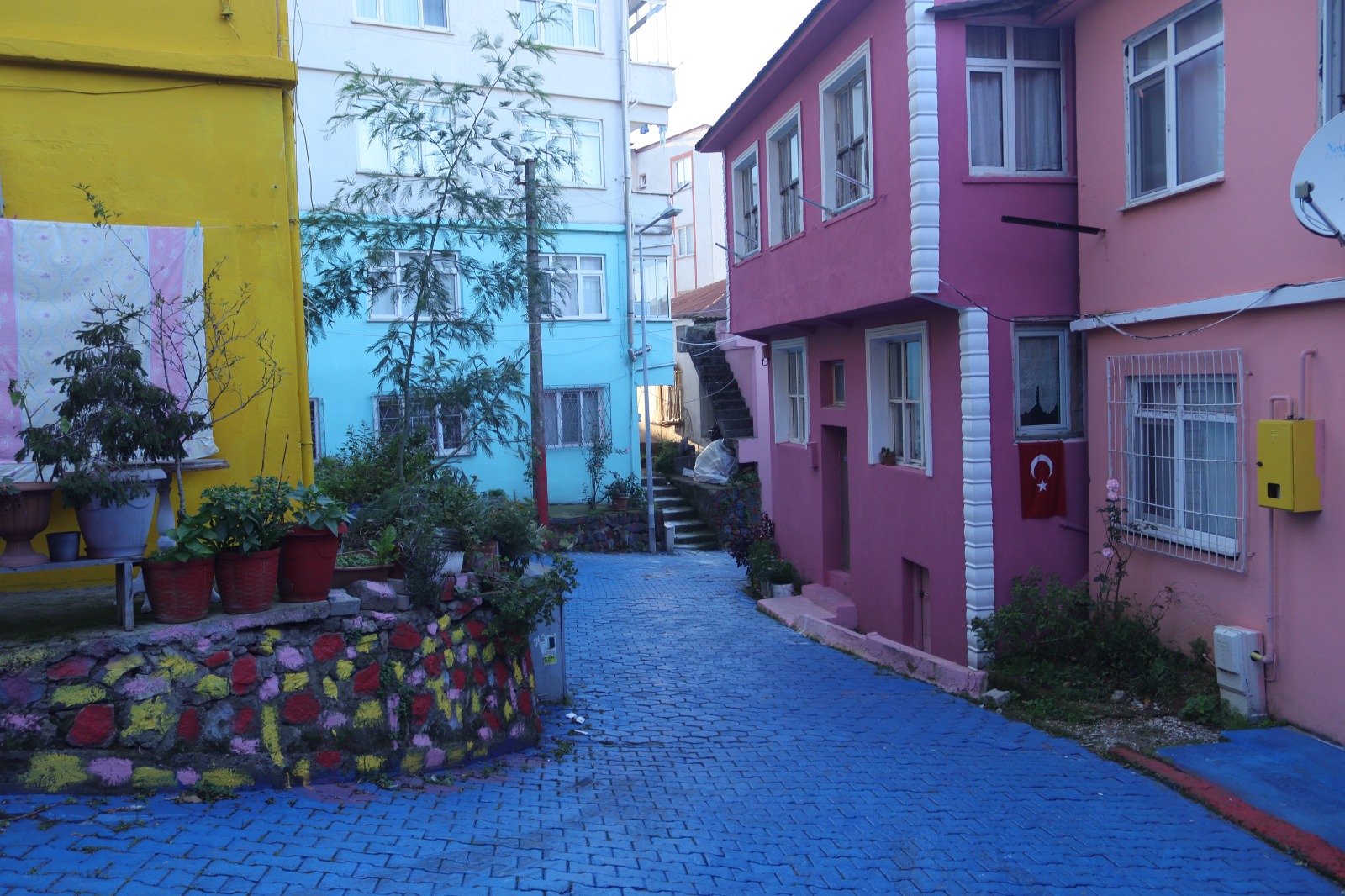 Taflanaltı Renkli Sokak