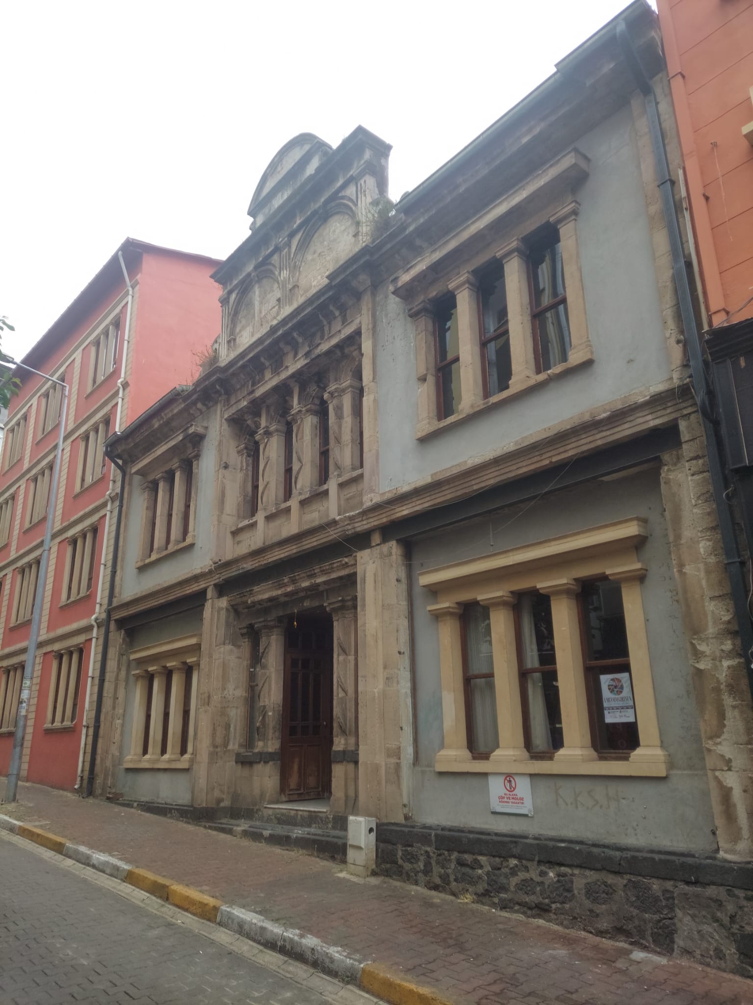 Can Akengin Sanat Galerisi - Mekan kapak görseli