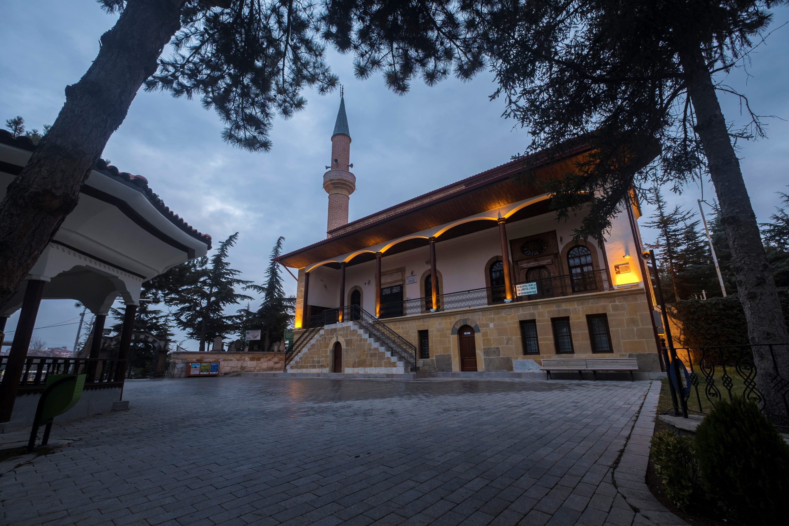 Hıdırlık Camii - Mekan kapak görseli