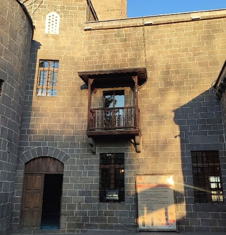 Hz. Süleyman Camii Ve 27 Sahabe Türbesi