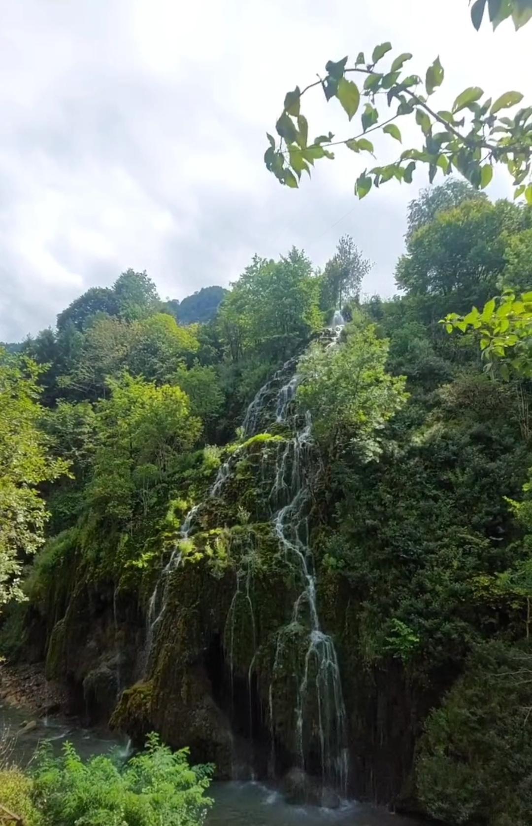 Kuzalan Waterfall - Place cover image
