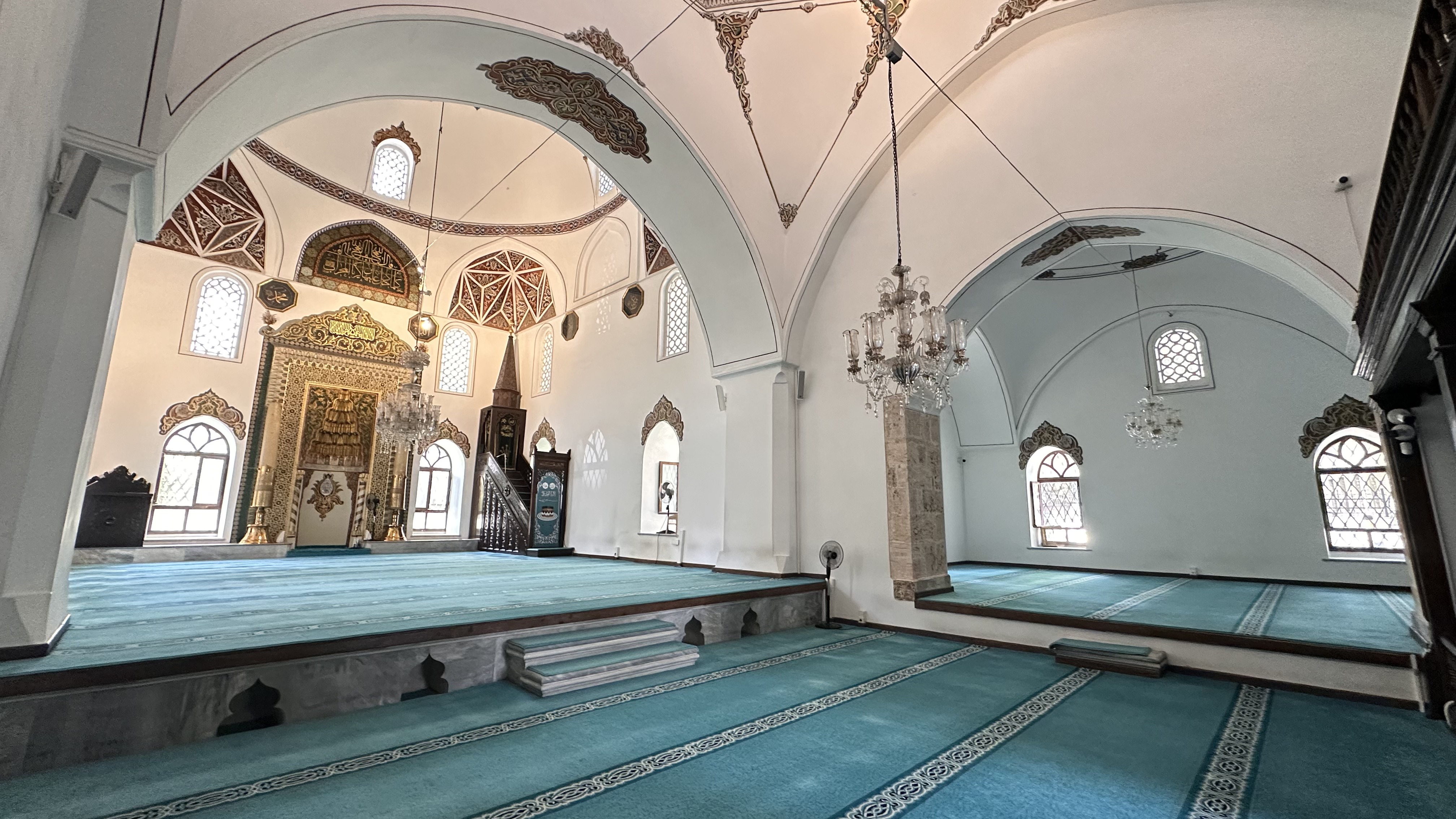 Orhan Gazi Camii - Mekan kapak görseli